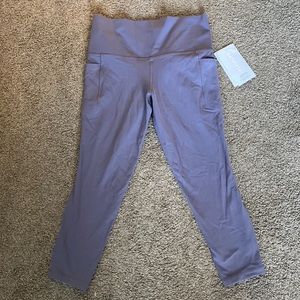 Athleta Salutation Stash 7/8 Tight